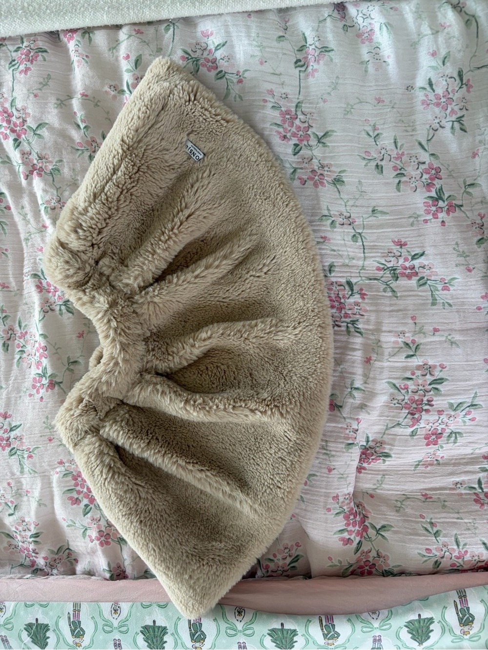 Cozy Beige Faux Fur Girls' Skirt - Donsje